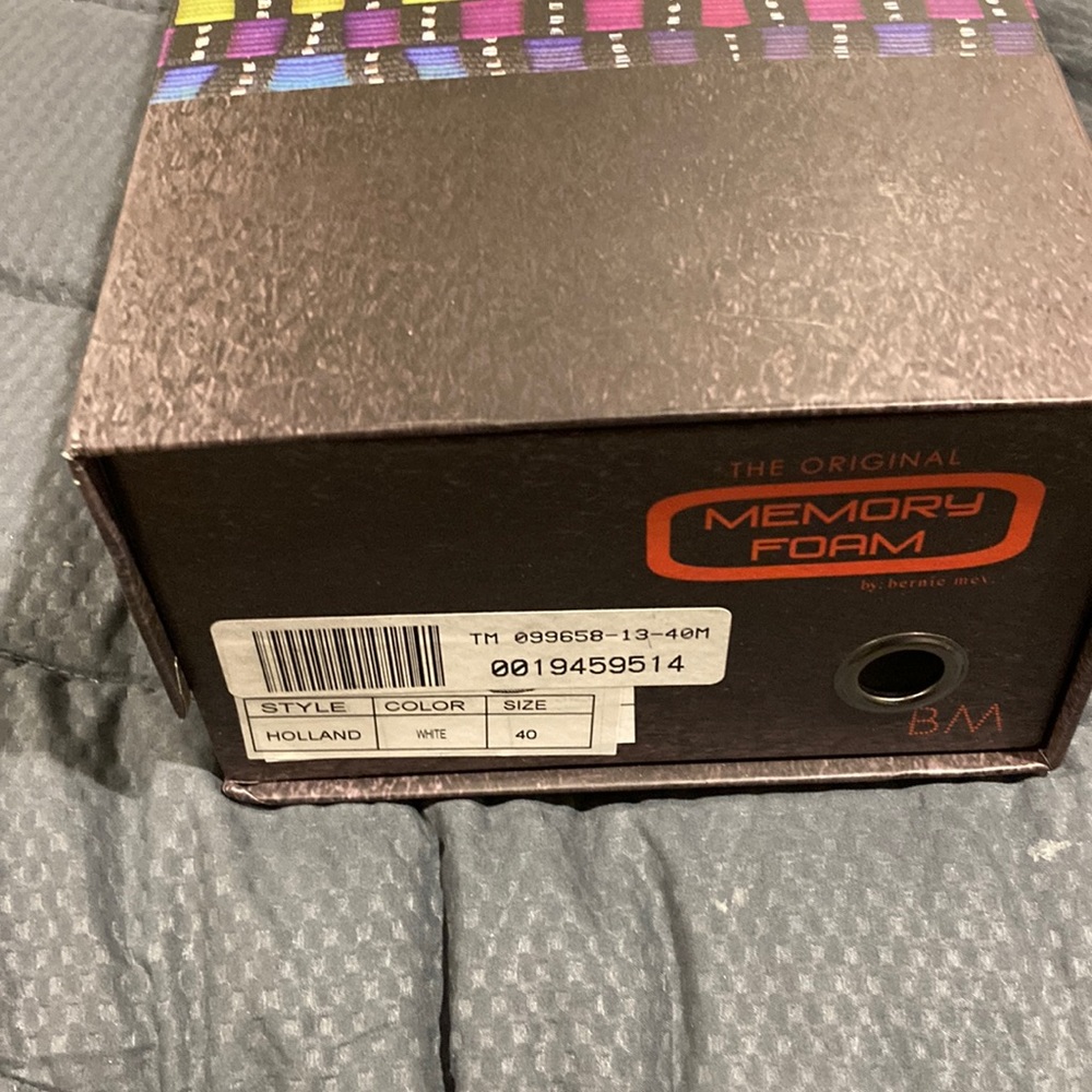 Womens BM sandals size 40 (7.5/8)